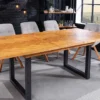 Ausziehbarer Esstisch MOSAIK 160-200cm braun Pinie recyceltes Massivholz Metall schwarz