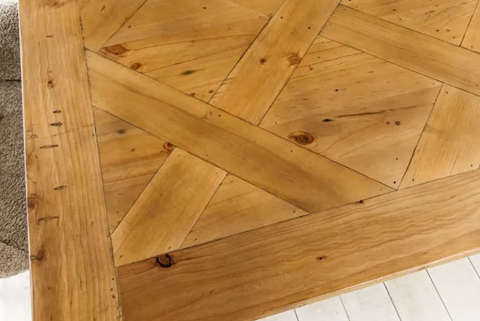 Ausziehbarer Esstisch RIVIERA 180-240cm natur recycelte Pinie Massivholz