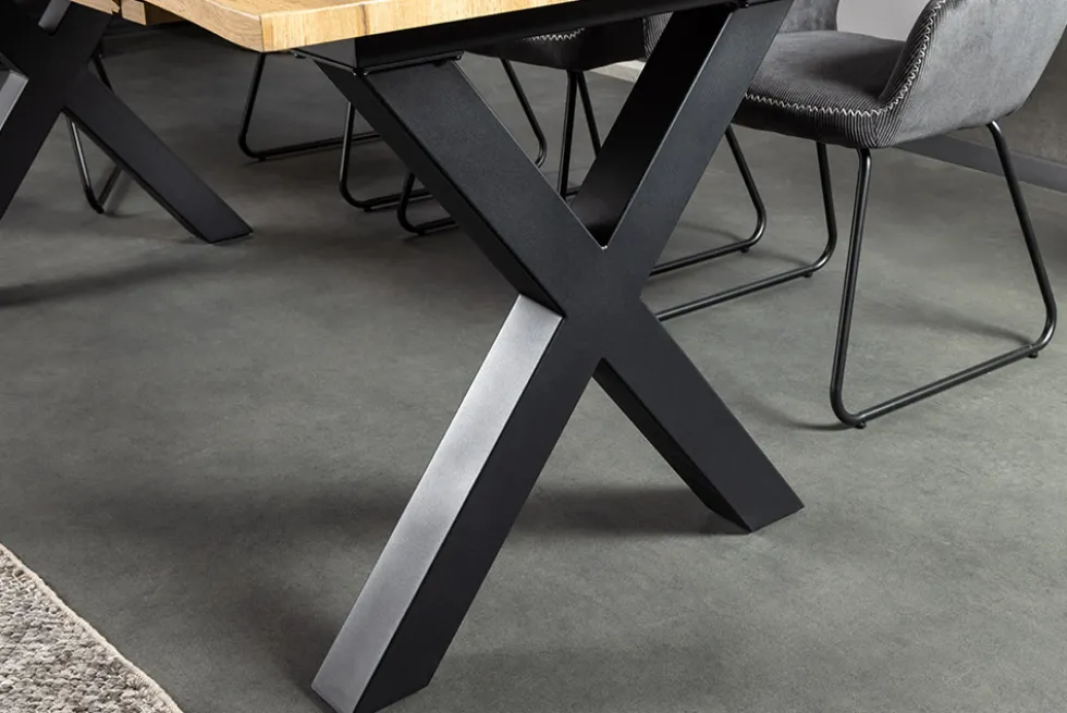 Ausziehbarer Esstisch WILD 160-200cm braun Wildeichen-Design schwarz Baumkante