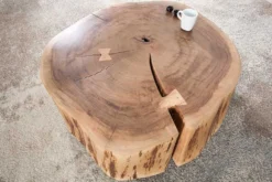 Baumstamm Couchtisch GOA 60cm natur Akazie Massivholz rund mit Rollen Unikat