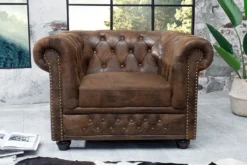 Chesterfield Sessel 110cm antik braun mit Knopfheftung und Federkern