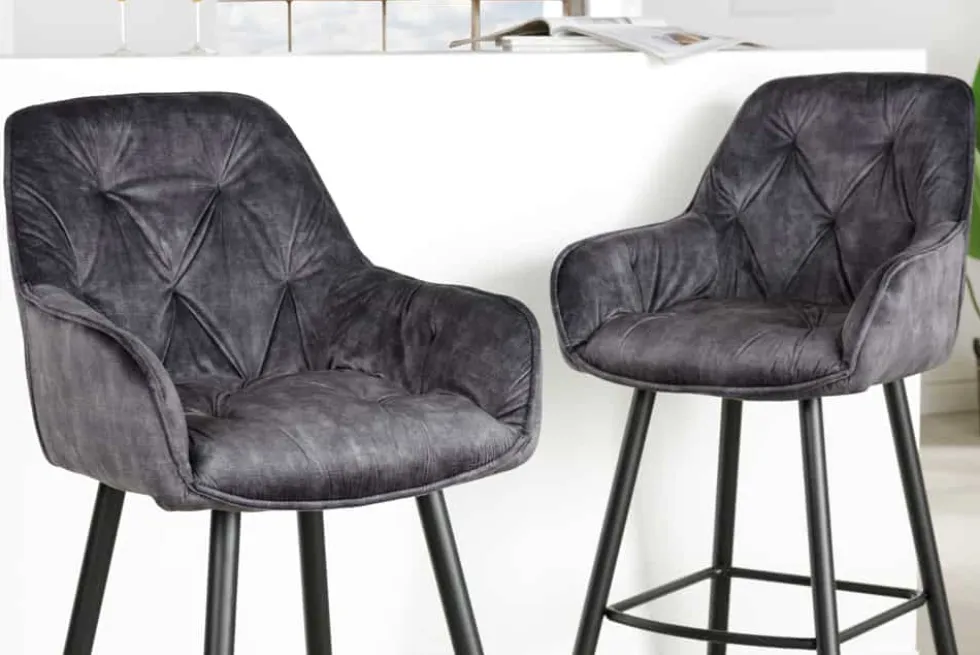 Design Barhocker MILANO grau Samt Barstuhl mit Lehne Metall schwarz Chesterfield-Steppung