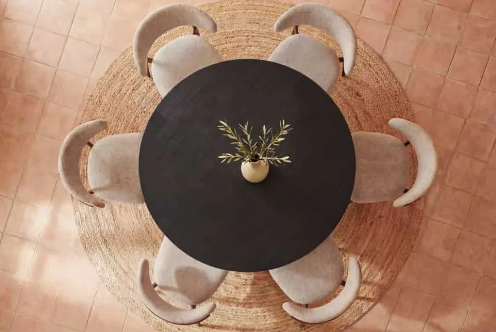 Design Esstisch BABYLON 120cm schwarz Fischgrät Eiche rund mit drei Säulenfüßen