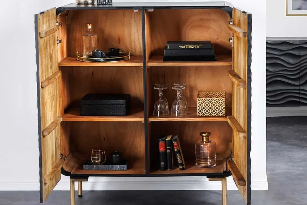 Design Highboard WAVE 120cm schwarz Mangoholz mit 3D Schnitzereien mattgold Metallbeine