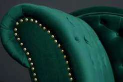 Design Récamière CHESTERFIELD 170cm smaragdgrün Samt Knopfheftung Nietenbesatz