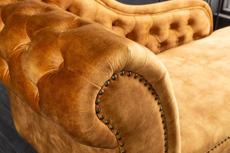 Design Récamière CHESTERFIELD 170cm senfgelb Samt Knopfheftung Nietenbesatz