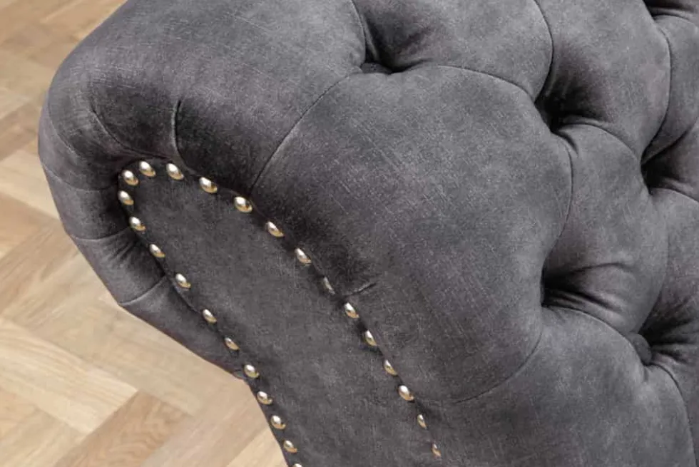 Design Récamière CHESTERFIELD 170cm grau strukturiertes Samt Knopfheftung Nietenbesatz