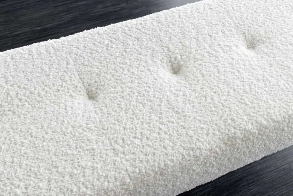 Design Sitzbank BOUTIQUE 100cm weiß Bouclé schwarze Metallbeine Polsterbank