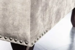 Design Sitzhocker CHESTERFIELD 80cm champagner beige Samt Knopfheftung Nietenbesatz