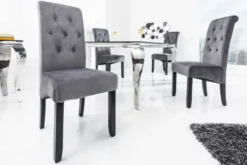 Design Stuhl CASA grau Samt mit Zierknöpfen Massivholzbeine