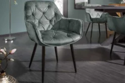Design Stuhl MILANO grün Samt mit Armlehne Ziersteppung gepolstert schwarze Metallbeine