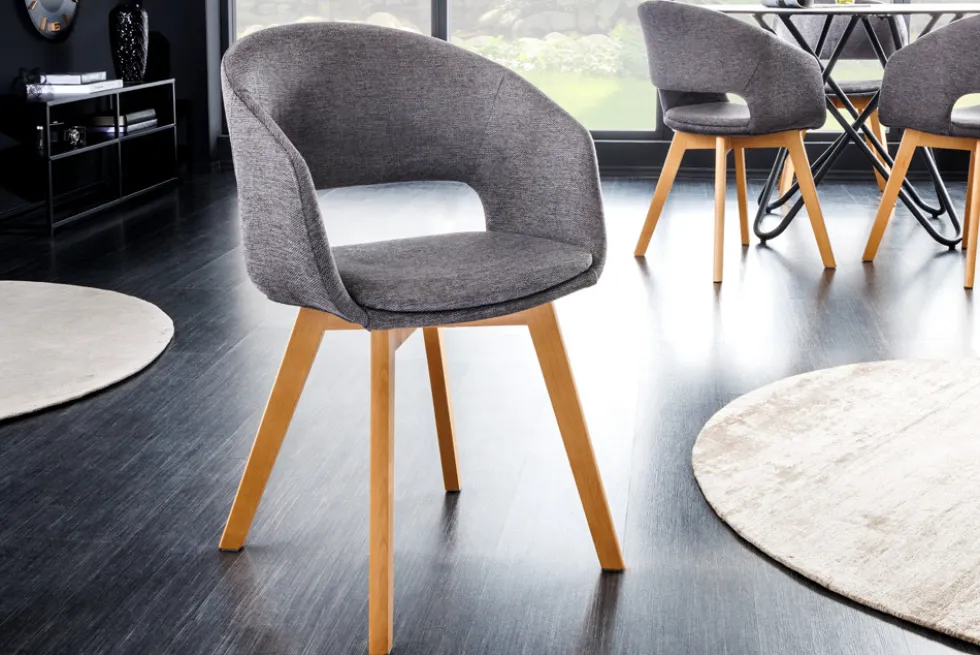 Design Stuhl NORDIC STAR grau Strukturstoff Massivholz mit Armlehne gepolstert