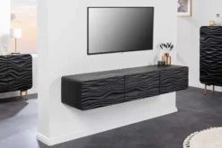 Design TV-Board WAVE 160cm schwarz Mangoholz mit 3D Schnitzereien hängend