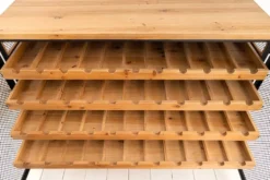 Design Weinboard BODEGA 130cm natur schwarz Tannenholz Metall Flaschenregal