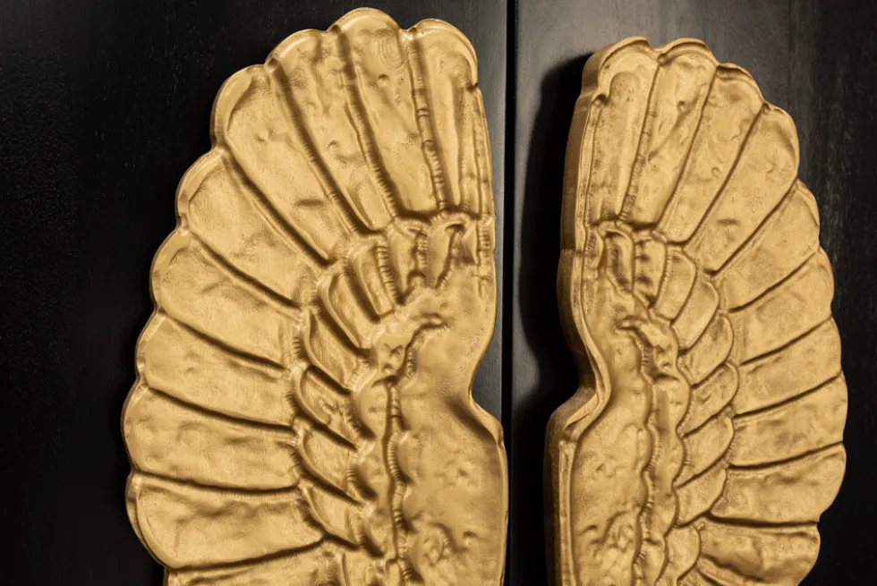 Extravaganter Barschrank ANGEL 140cm schwarz Mangoholz mit goldenen Flügeln