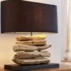 Handgearbeitete Treibholz Lampe RIVERINE 55cm schwarz Leinenschirm Tischleuchte