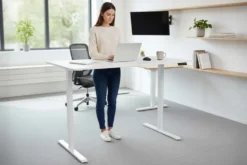 Höhenverstellbarer Schreibtisch WHITE DESK 140cm weiß Metallgestell Bürotisch