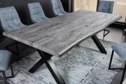 Industrial Esstisch WILD 160cm grau gekälkt Wildeiche-Design Baumkante schwarz X-Gestell