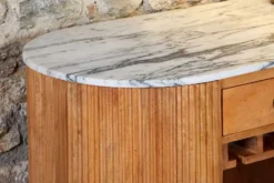 Massiver Bartisch TRES CHIC 120cm braun Mangoholz weiß Marmor mit Flaschenregal