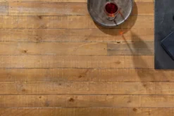 Massiver Esstisch THOR 240cm natur recyceltes Pinienholz Industrial Design