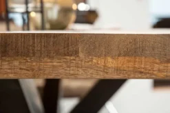 Massiver Industrial Esstisch GALAXIE 240cm natur Mangoholz schwarz Sterngestell