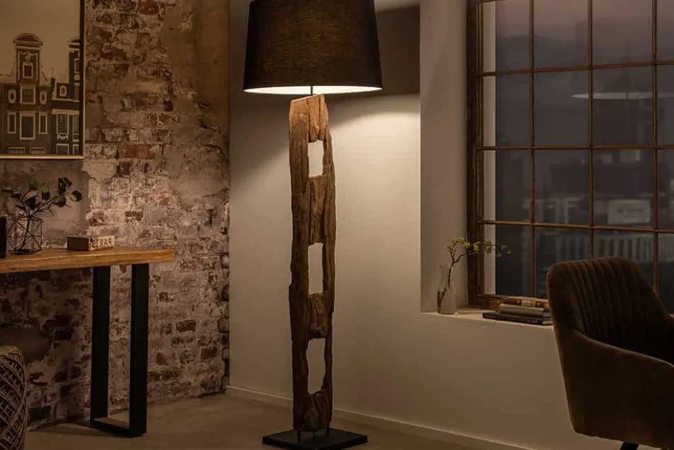 Massive Stehlampe BARRACUDA 177cm natur Akazie Baumwollschirm schwarz Baumstamm