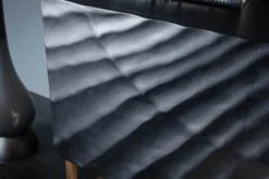 Massives TV-Lowboard SCORPION 160cm schwarz Mangoholz aufwendige 3D Schnitzereien