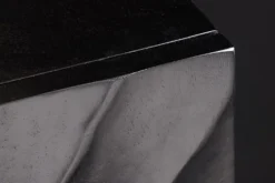 Massives TV-Lowboard SCORPION 200cm schwarz hängend Mangoholz 3D-Design