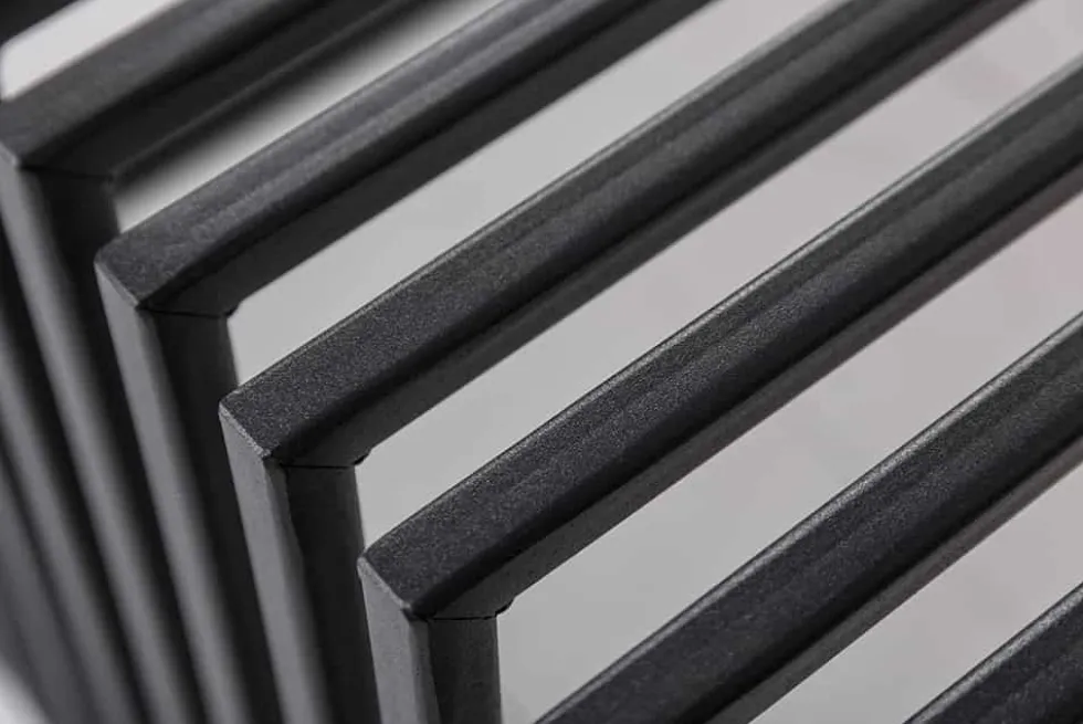 Massivholz Couchtisch ARCHITECTURE 100cm Eiche geölt schwarzes Metallgestell