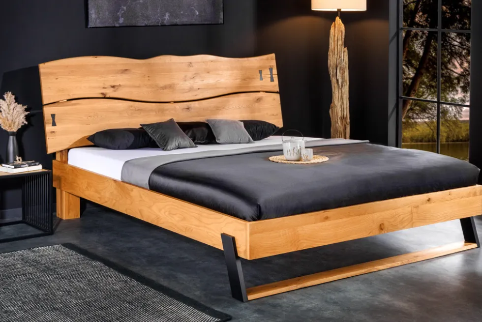 Massivholz Doppelbett AMAZONAS 180x200cm natur Wildeiche Baumkante