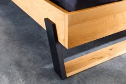 Massivholz Doppelbett AMAZONAS 180x200cm natur Wildeiche Baumkante