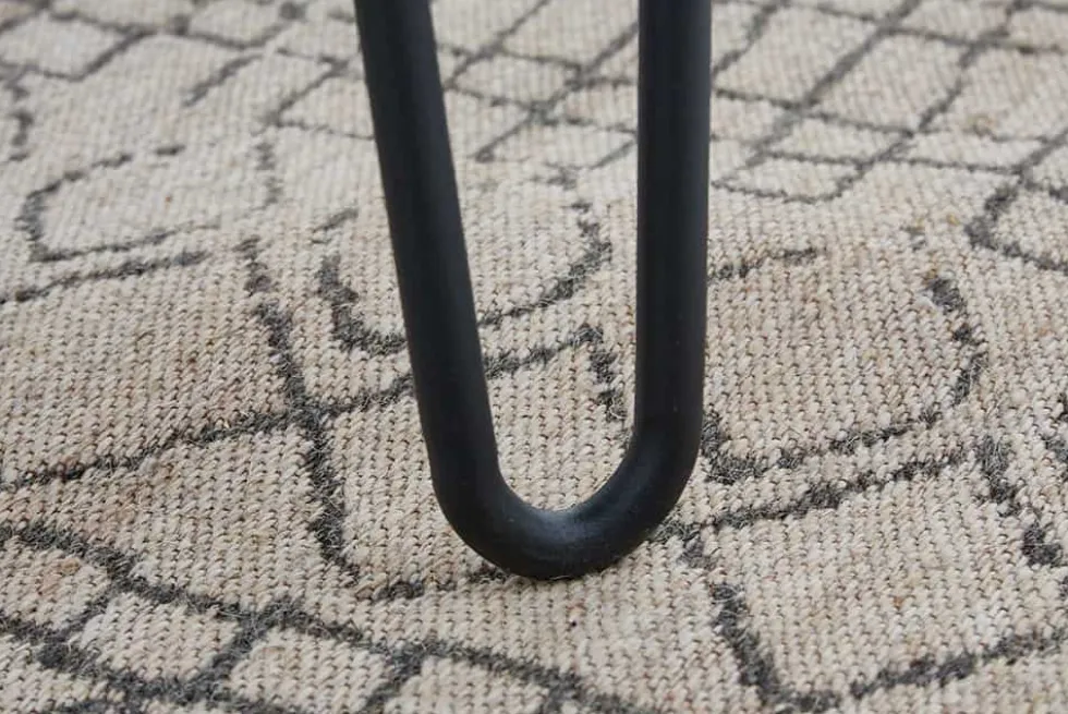 Massivholz Esstisch SCORPION 180cm braun Akazie schwarze Metallbeine Hairpin Legs Retro