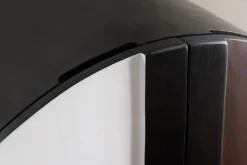 Massivholz Highboard VOODOO 120cm braun weiß schwarz Mangoholz mit 3D Schnitzereien oval Metallgestell