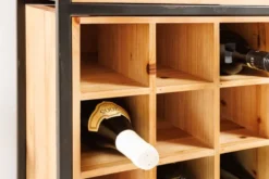 Massivholz Weinregal SEVENS SEAS 120cm natur Pinienholz schwarz Metall Flaschenregal