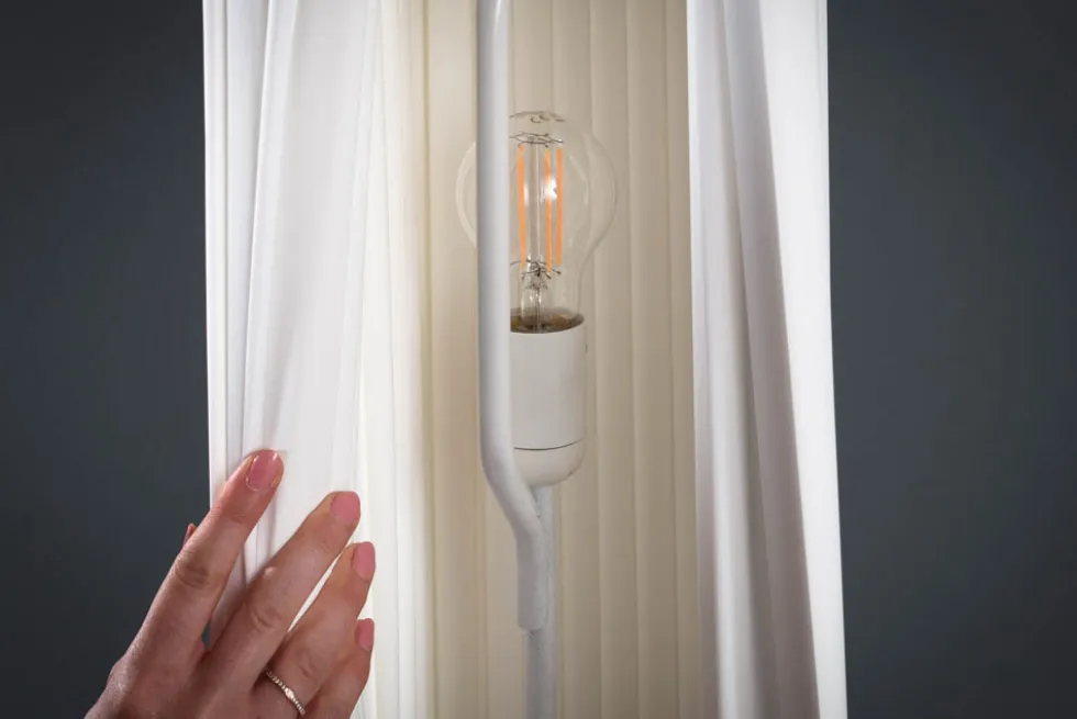 Moderne Design Stehlampe PARIS 160cm weiß Plissee Schirm Stehleuchte