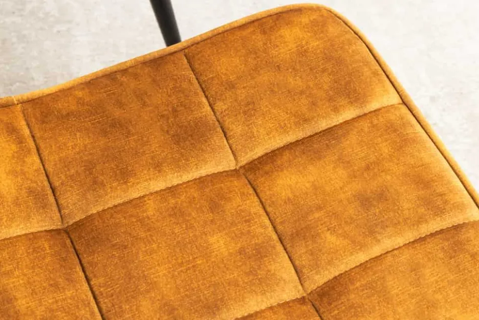 Moderner Hocker SCANDINAVIA senfgelb Samt schwarze Metallbeine Fußhocker