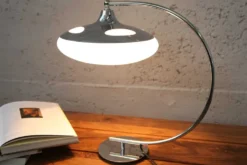 Moderne Tischlampe LUNA LOGO 45cm silber verchromt Tischleuchte