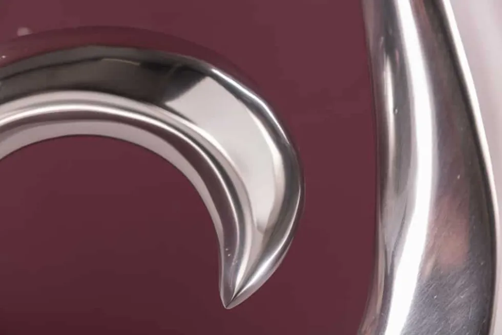 Moderne Vase WAVE 47cm silber Aluminium poliert Dekoration