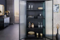 Moderne Vitrine AMSTERDAM 160cm schwarz gold Riffelglas Metall Highboard Schrank