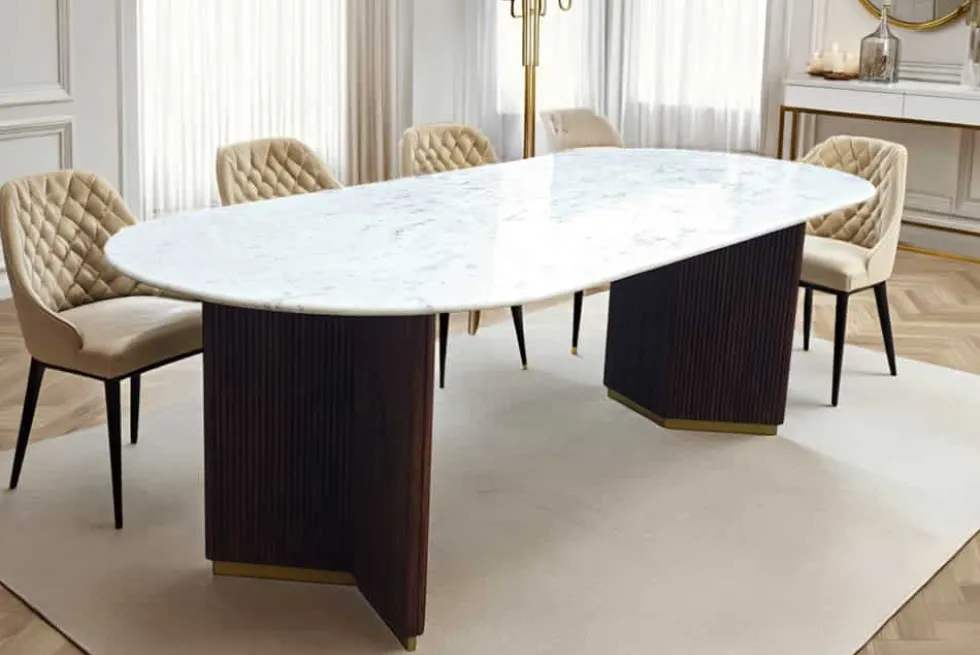 Ovaler Esstisch GATSBY 240cm braun gold Mangoholz weiße Marmorplatte V-Gestell