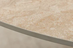 Ovaler Esstisch SCULPTURE 220cm natur Travertin Keramik champagner greige Metall