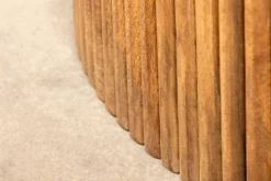 Runder Esstisch TRES CHIC 120cm braun Mangoholz Massivholz mit Stauraum