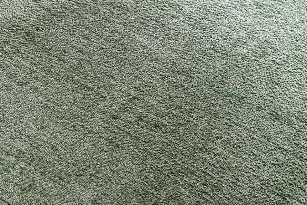 Skandinavischer Stuhl BOUTIQUE grün Strukturstoff brushed champagner gold Metall