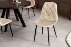 Stilvolles 2er-Set Stühle GLAMM champagner beige Samt schwarze Metallbeine